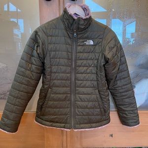 Girls The North Face winter jacket. Size Large. 14/16. Reversible.
